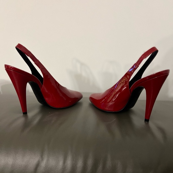 Saint Laurent Hot Red Heels - Picture 6 of 9